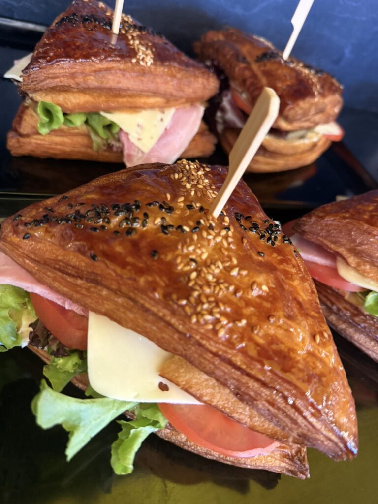 655607933 1569063068559151 2668970739724007051 n 768x1024